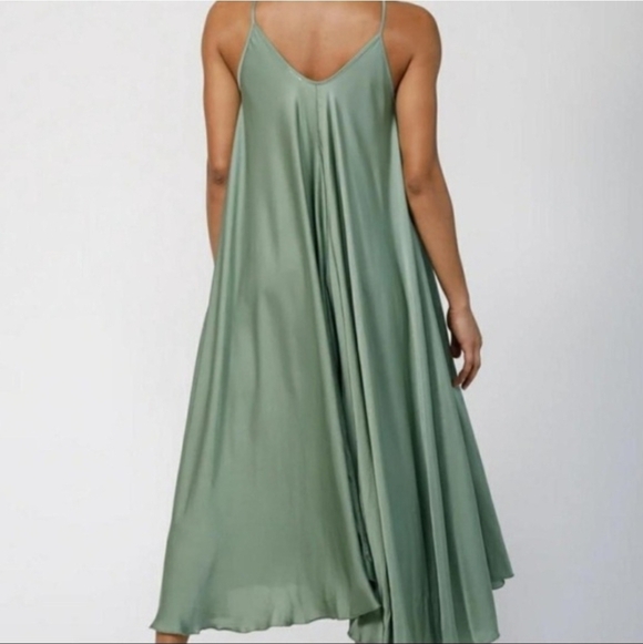 Silk & Salt Go With The Flow Maxi Dress Satin Flowy Boho Enchanting Green NEW - Picture 2 of 8